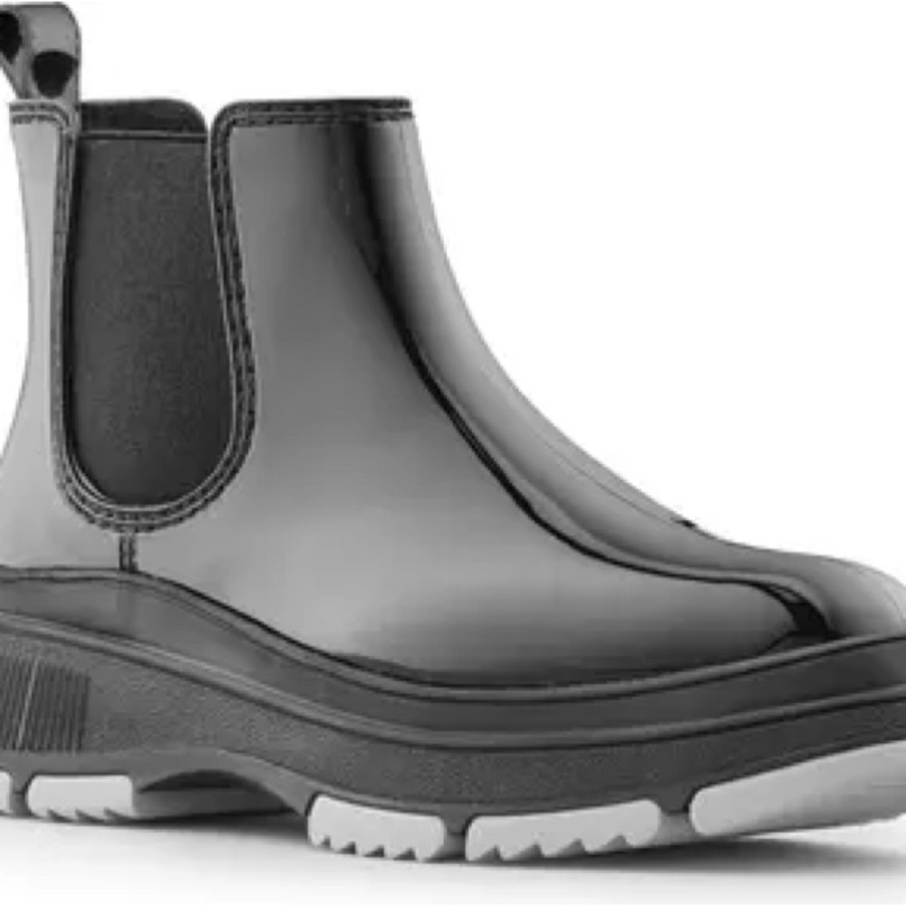 Cougar Shiny Black Ankle Booties